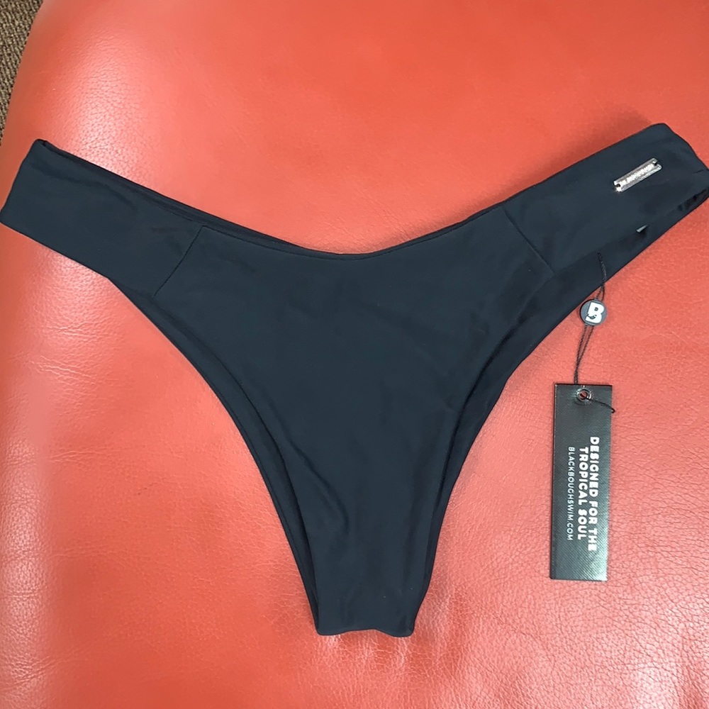 Black bough black bottoms - Picture 1 of 2